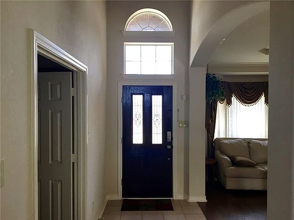 3rd image of 1875 Polo Heights Dr