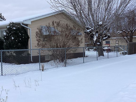 2nd image of 17 W Riggs St