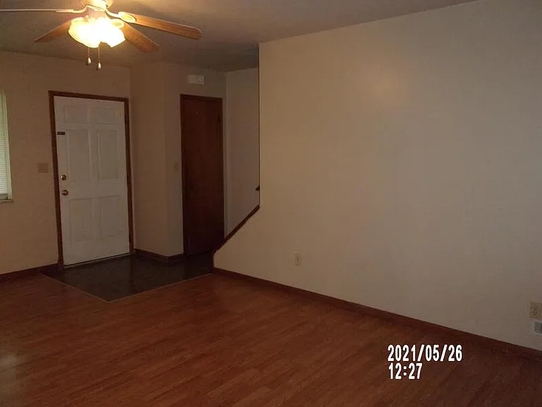 470 Brentwood Ave — Photo 8
