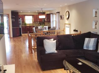 3769 Scott St, Schiller Park, IL