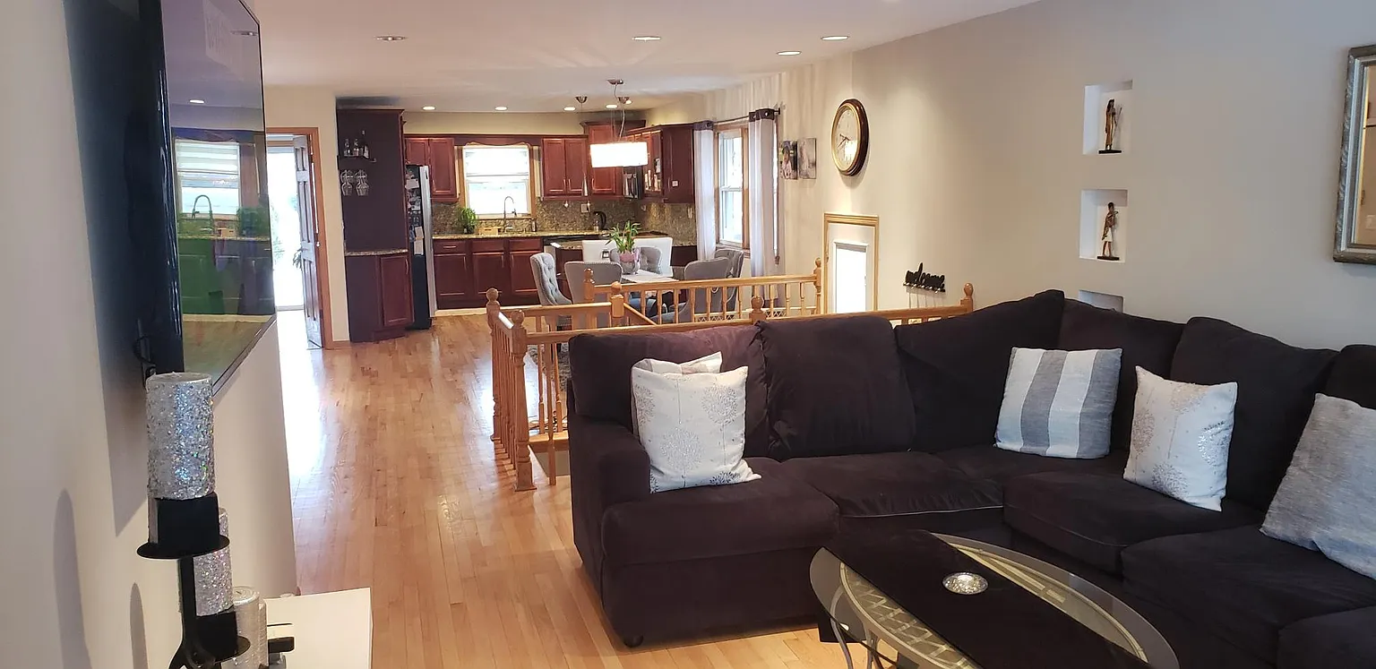 3769 Scott St photo 1