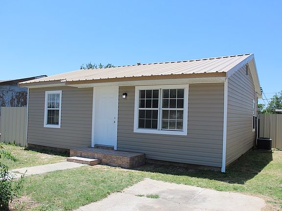 3rd image of 1212 S Lee Ave