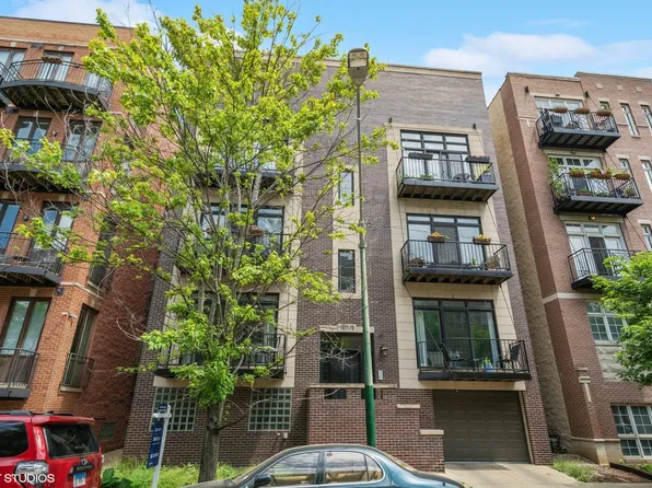 1877 N Winnebago Ave #2E, Chicago, IL 60647