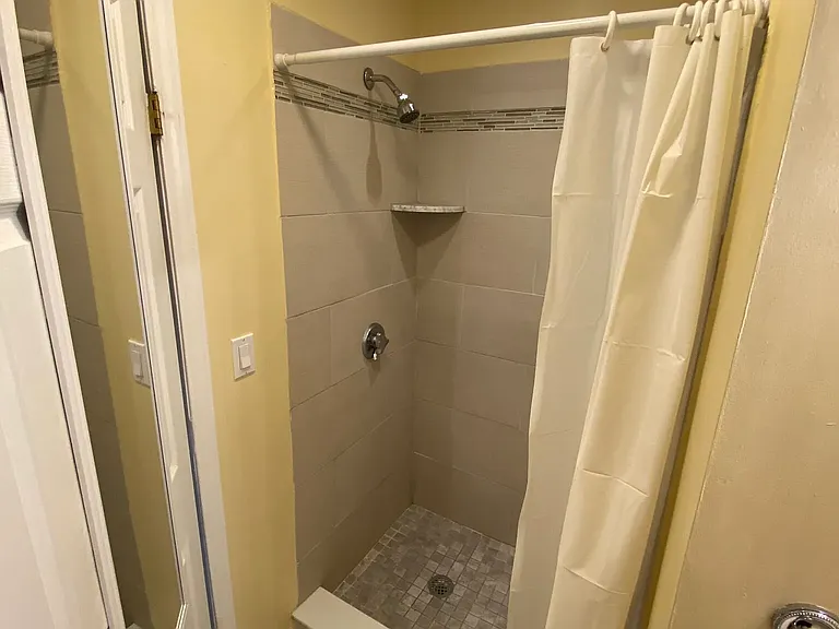 28 Albion St #2 — Photo 18