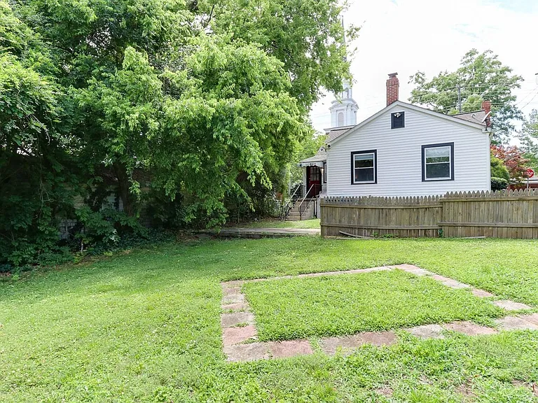 114 Dixie Trl — Photo 24