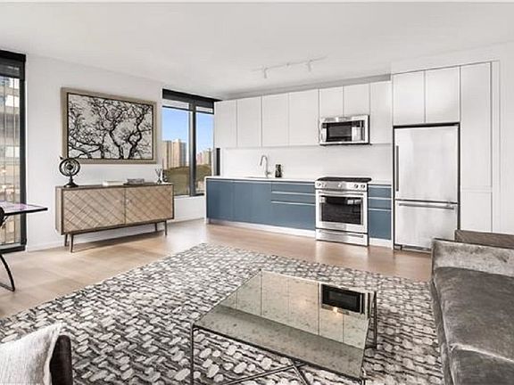 5th image of 415 Red Hook Ln APT 9D