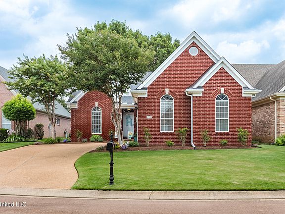 2nd image of 4518 Westminister Cir