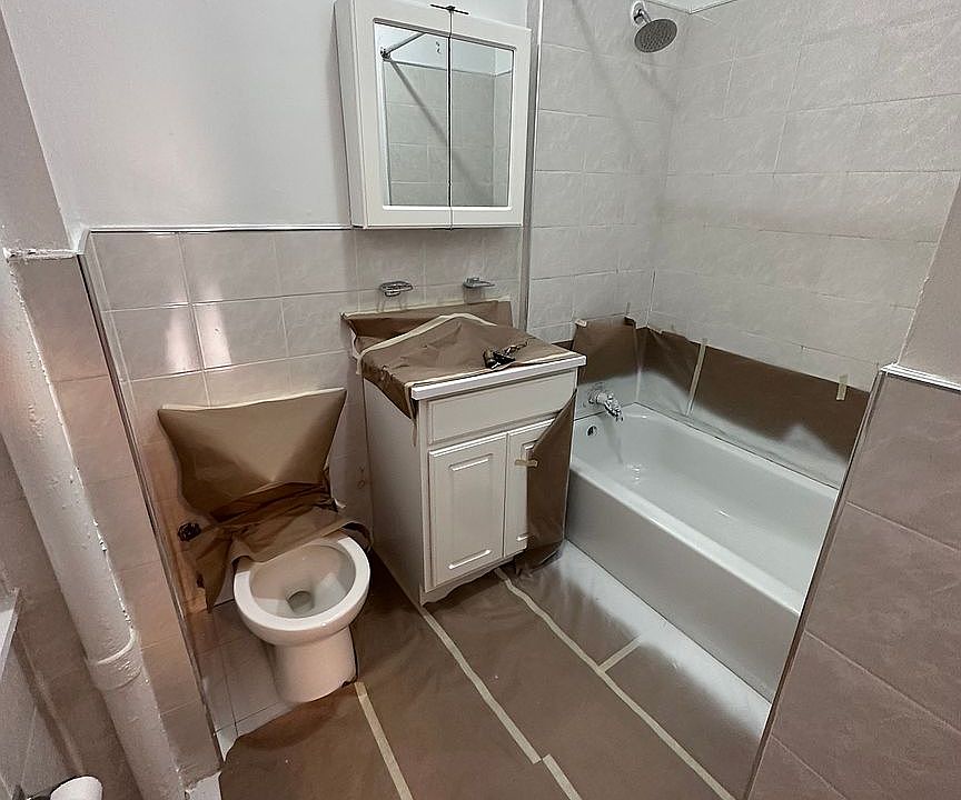 2nd image of 1760 Amsterdam Ave #4A