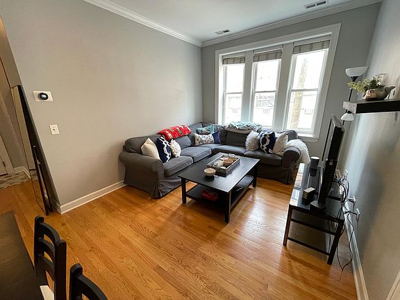 5th image of 536 W Belmont Ave APT 1E