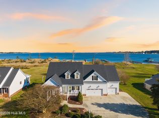 123 Nautical Ln, Currituck, NC 27929