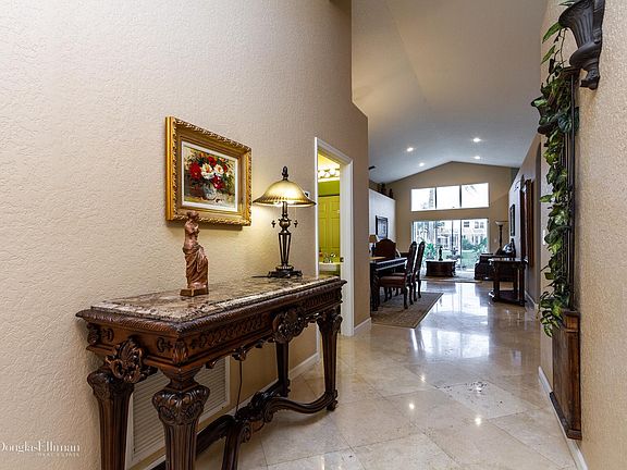 3rd image of 7530 Colony Lake Dr