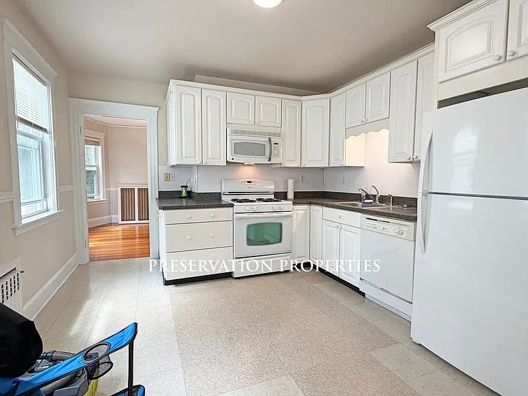 17 Falmouth St #1 — Photo 8
