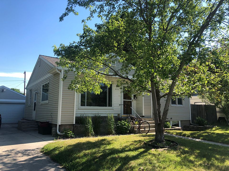 1st image of 435 1/2 Burlington Ave