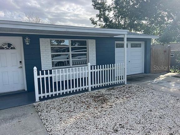 3rd image of 5026 Moog Rd