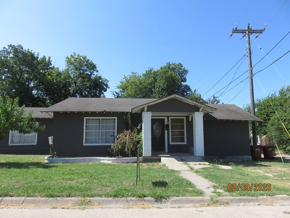 1st image of 315 Maple St