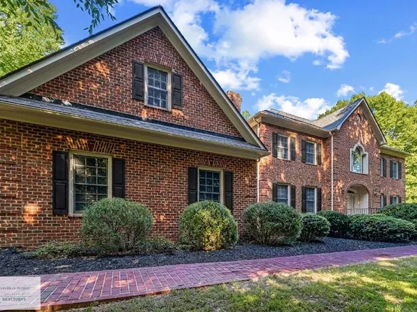 19 Old Farm Rd, Danville, VA 24541