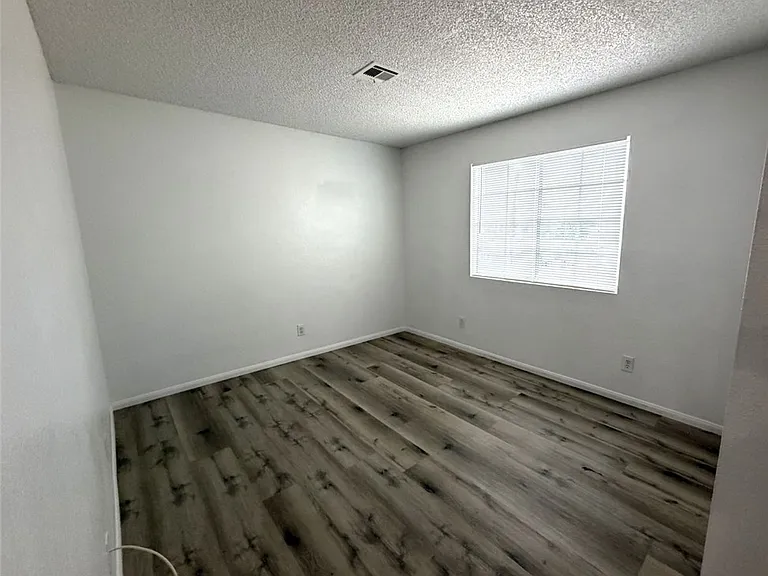 2724 Aarondavid Dr #D — Photo 5