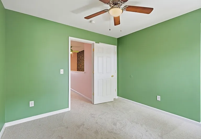 415 E Federal St — Photo 13