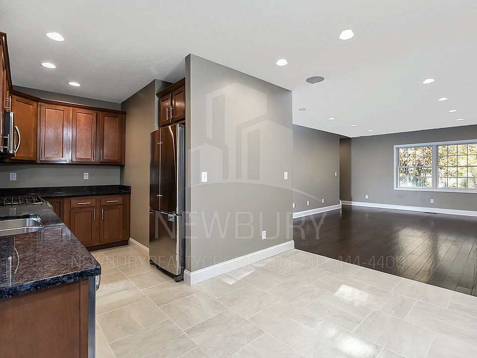 1st image of 155 Banksville Pl #155