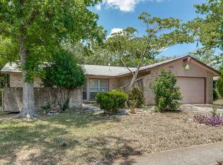 8707 Thatch Dr, San Antonio, TX 78240