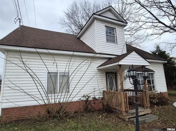 117 N Monroe St, Golconda, IL 62938