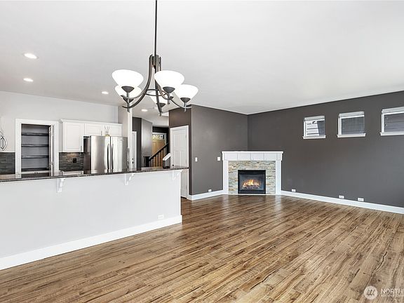 4th image of 6671 Park Street E