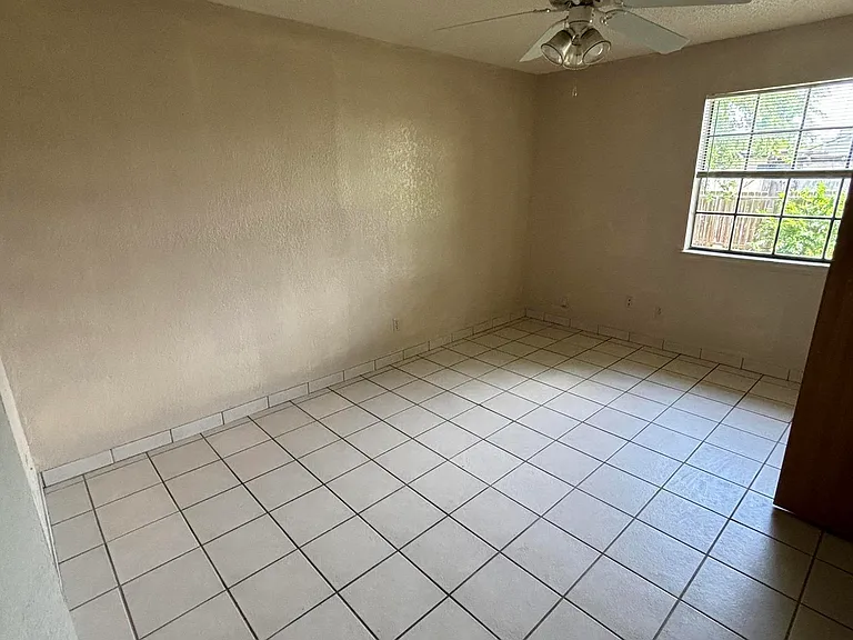2204 Shoemaker Dr #2 — Photo 6