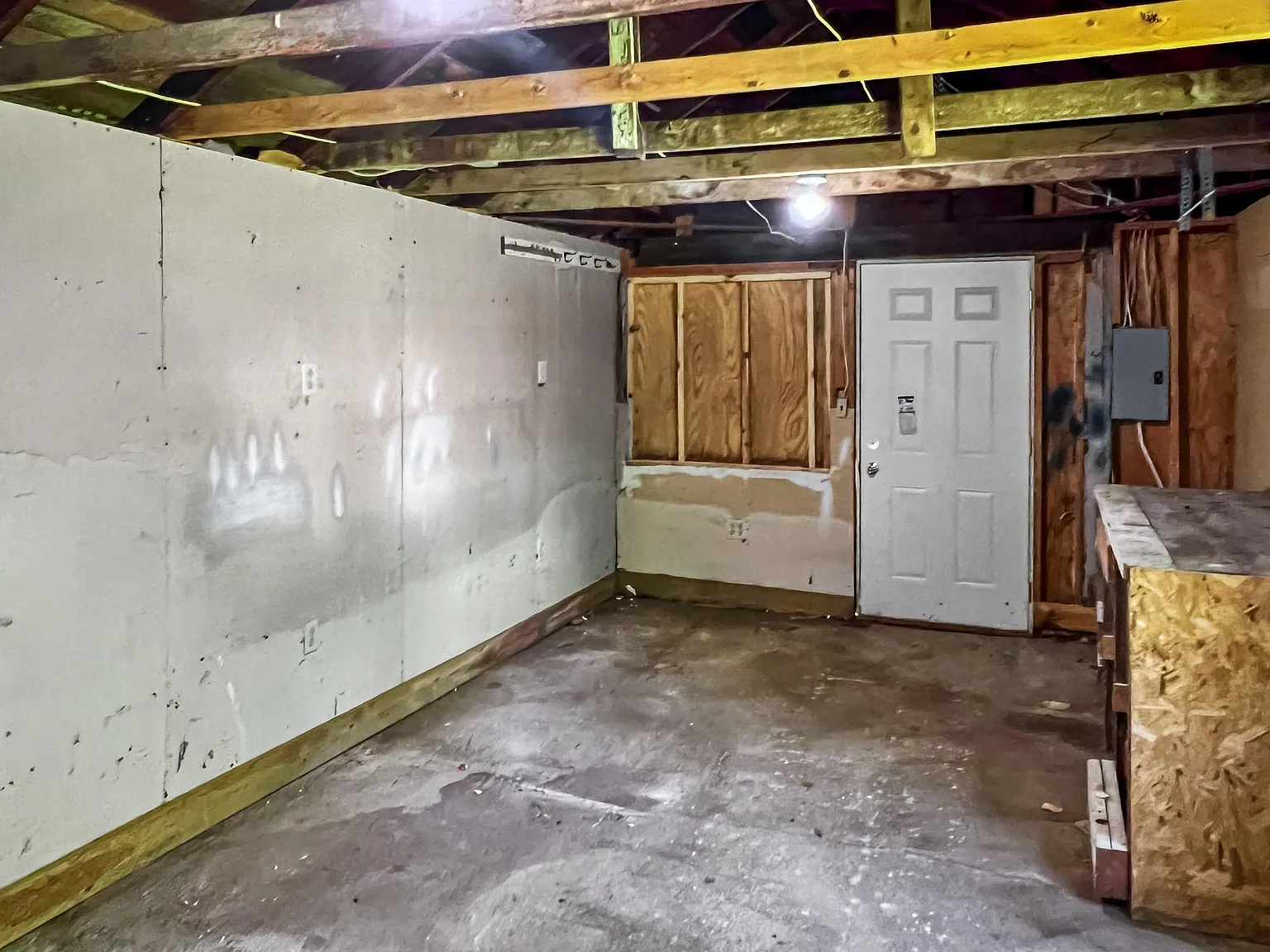 4 bed, 2168 sqft, $2,200 — Photo 4