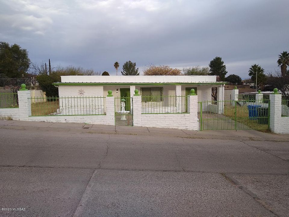 1st image of 2348 N Calle Piedras Negras