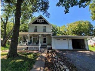 110 N 15th St, Fort Calhoun, NE 68023