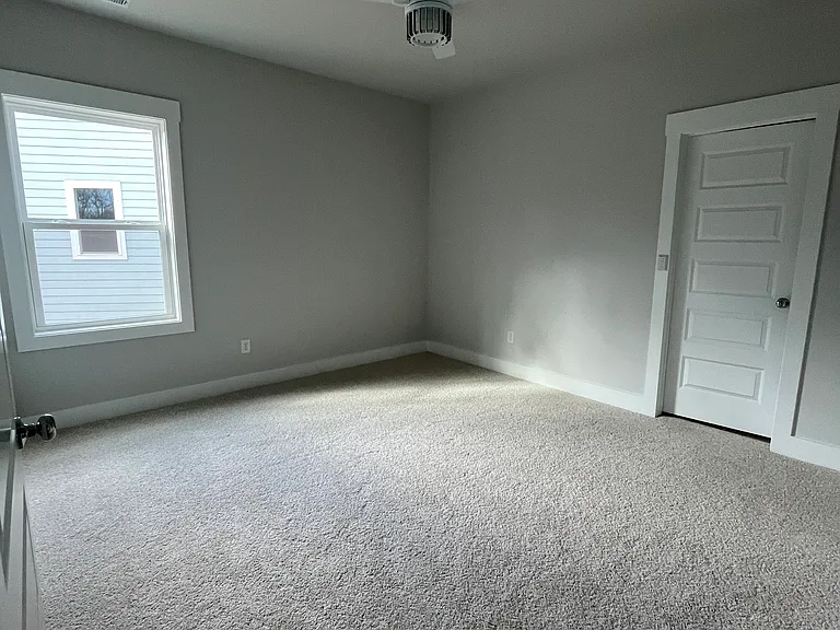 335 Beacon Dr — Photo 23