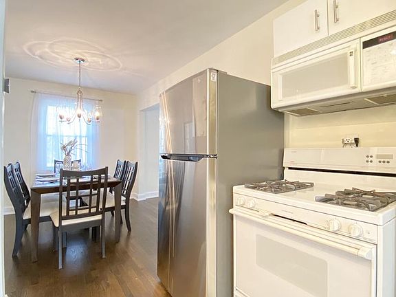 5th image of 1737 Prospect Ave