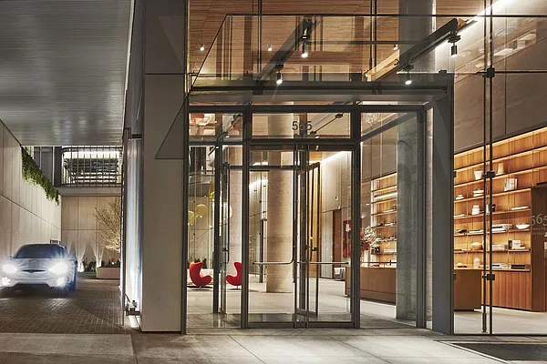 Rented by SERHANT. | media 23