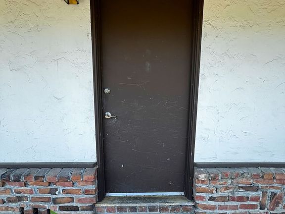 4th image of 400 Tyrella Ave #E
