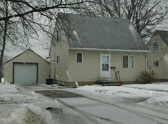 2nd image of 122 S Franklin Ave