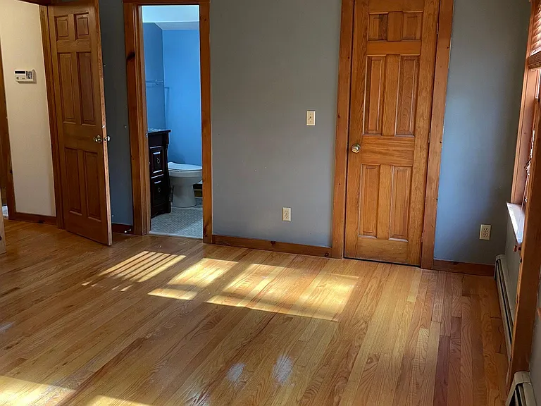 310 Salem St — Photo 11