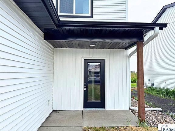 2nd image of 3206 Scotch Ln