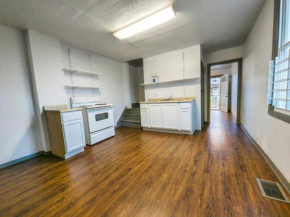 4th image of 491 E Morrill Ave