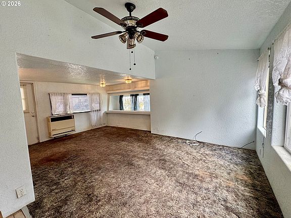 3rd image of 95691 Saunders Creek Rd Space 36