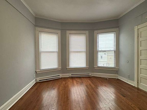 3rd image of 280 Winthrop Ave Unit 6