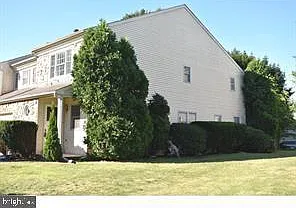 1514 Isaacs Ct — Photo 15