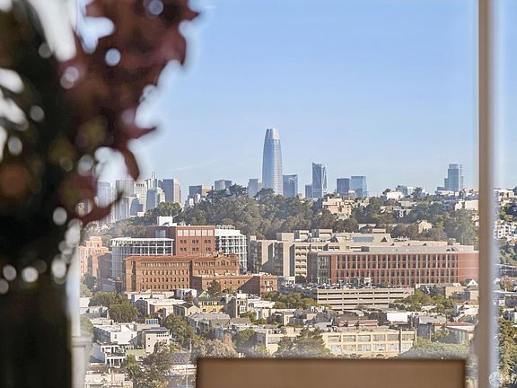 3rd image of 190 Rutledge St