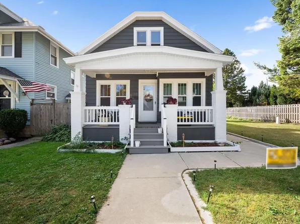 703 Menomonee AVENUE, South Milwaukee, WI 53172