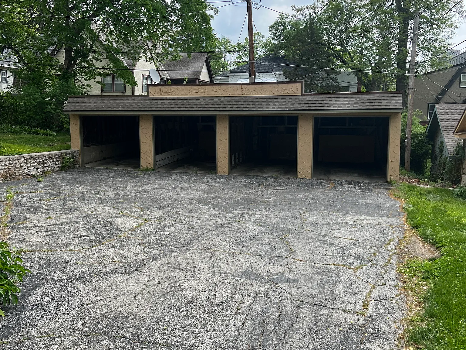 2 bed, 1400 sqft, $2,100 — Photo 4