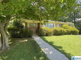 1121 Brookwood Ct, Gardendale, AL 35071