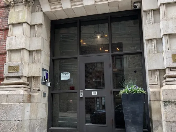429 N 13th St APT 3D, Philadelphia, PA 19123