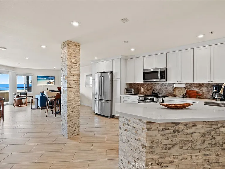 1200 Pacific Coast Hwy #217 — Photo 2