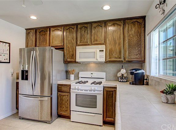 5th image of 6815 Naomi Ave