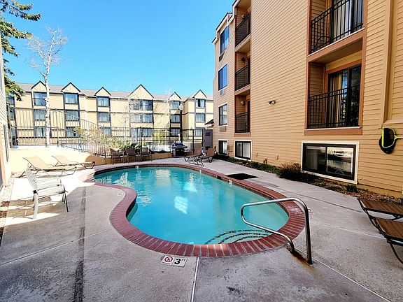 3rd image of 1940 Prospector Ave #106