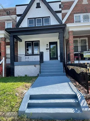 536 Madison St NW Photo 1